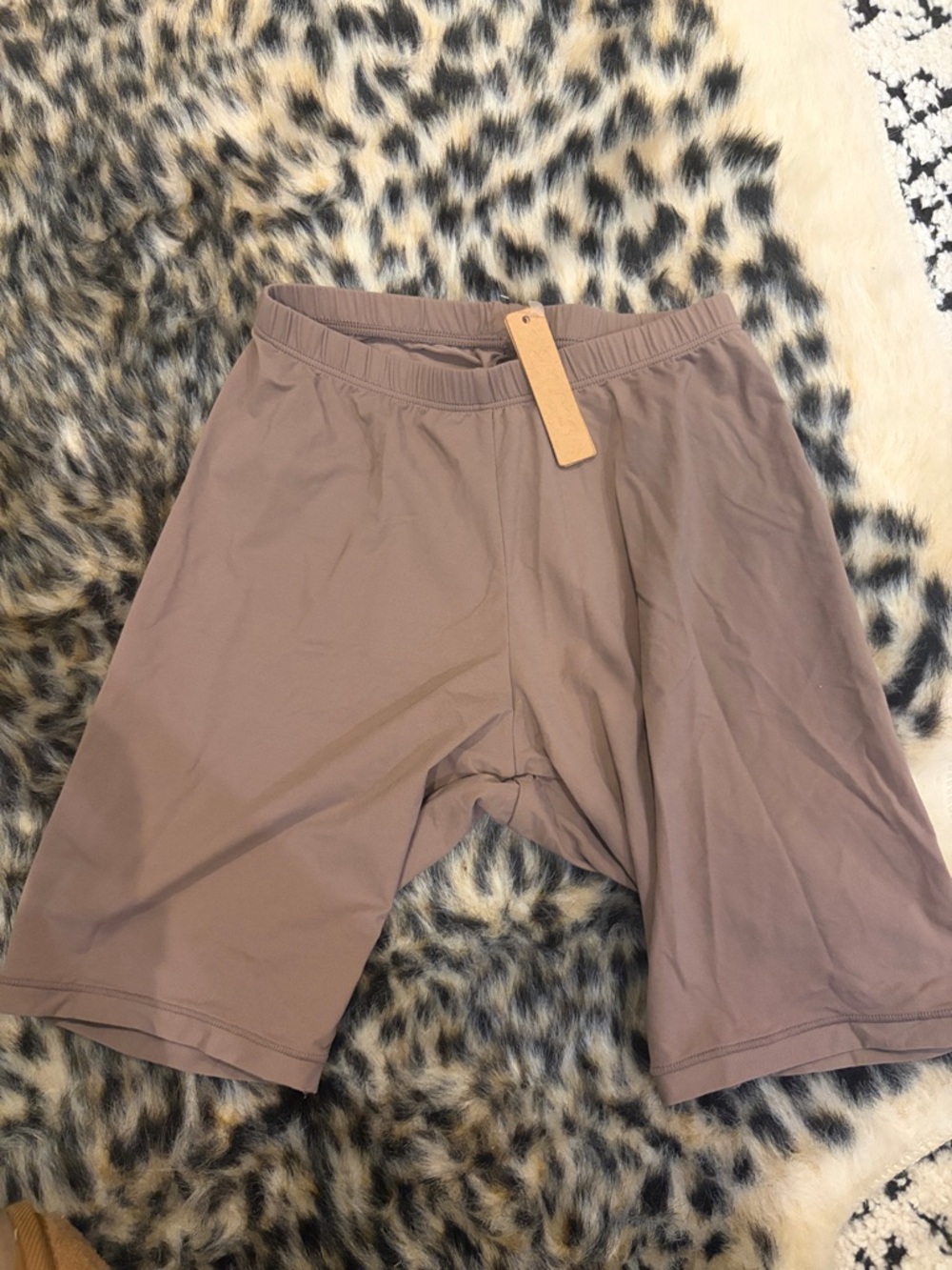 SKIMS Seamless High-Rise Shapewear Shorts - Taupe Brown